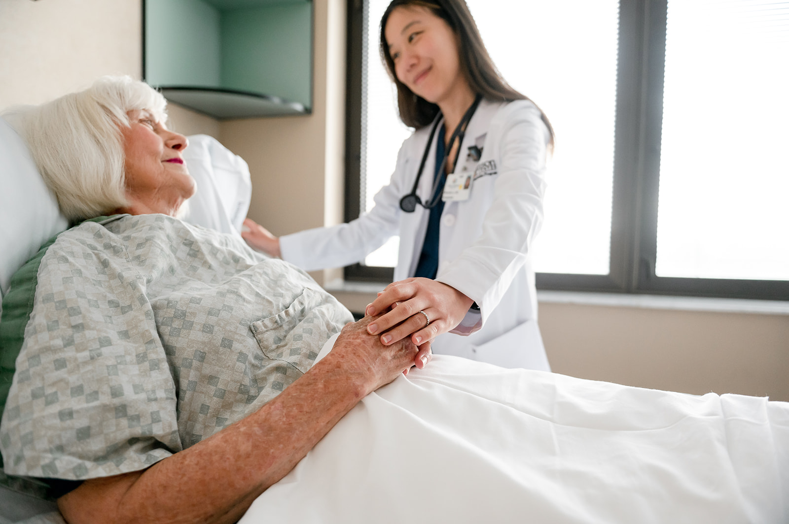 Patient and doctor in hospital